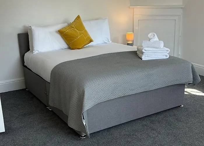 Ustay Fulham